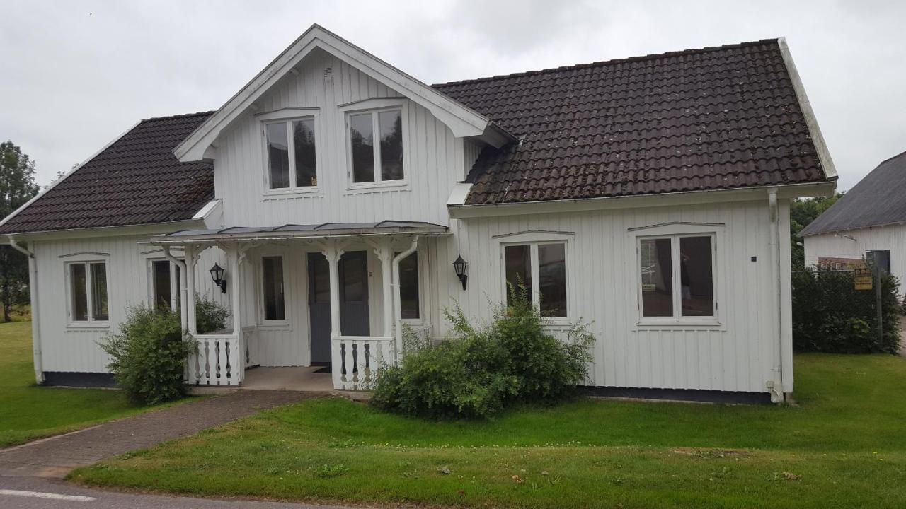 Hagabergets Vandrarhem Ullared Exterior photo